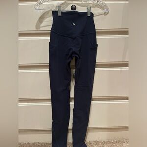 Lululemon Leggings with Pockets 28” Size 2 Navy Blue